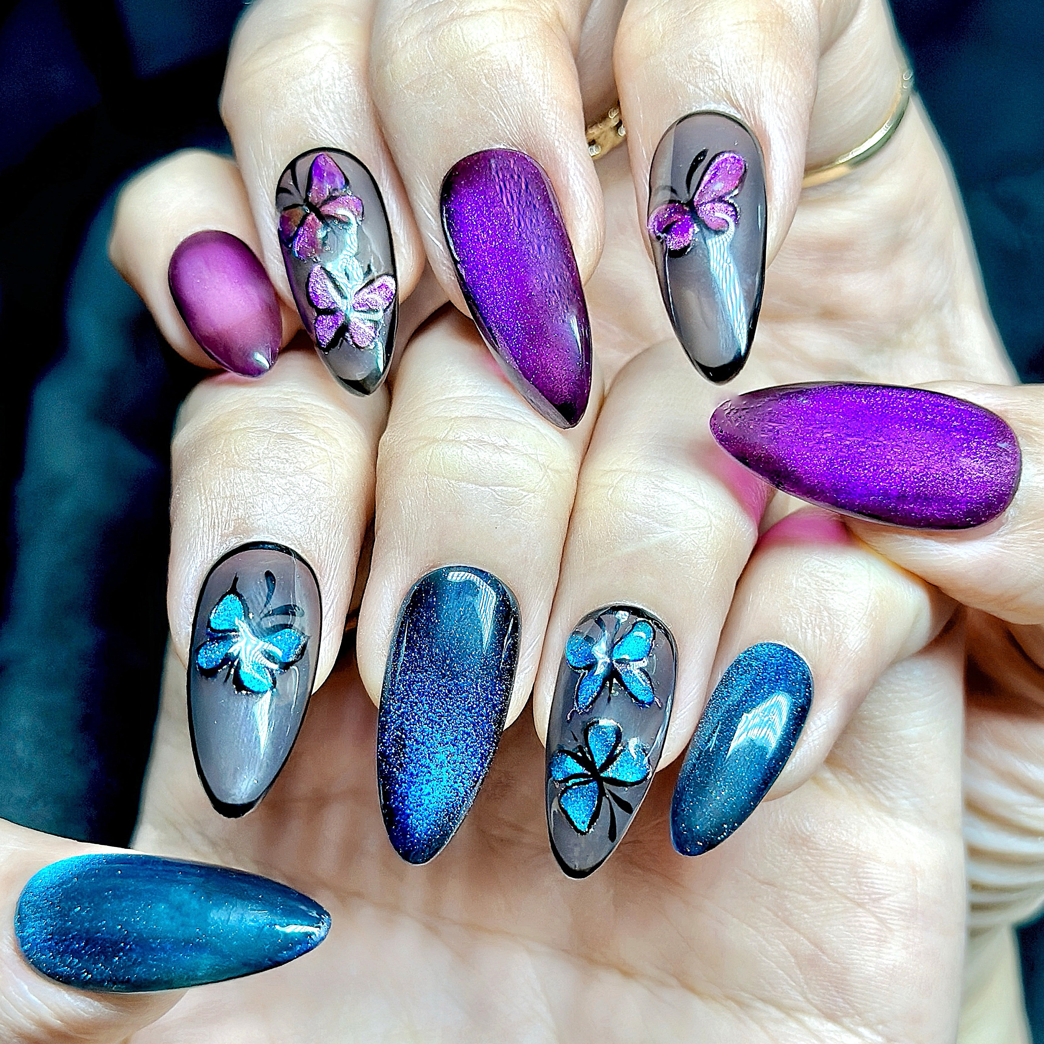 Almond Hand-Painted Press-On Nails – Blue & Purple Cat Eye with Butterfly Design | Luxury 20pcs Reusable Kit