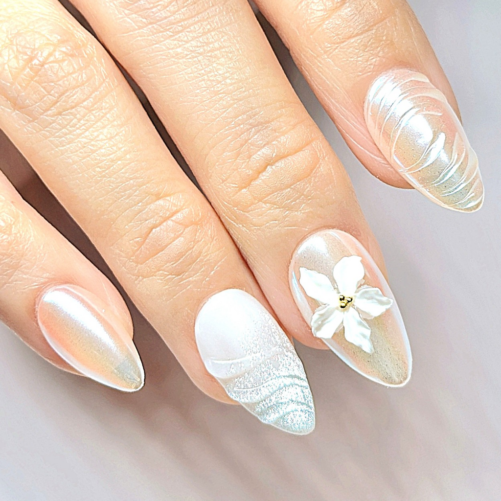 White Floral Press-On Nails | Short Almond Pearl Bridal Nails with 3D Flower – Hand-Painted Gel Reusable Set (30 Nails, 15 Sizes)