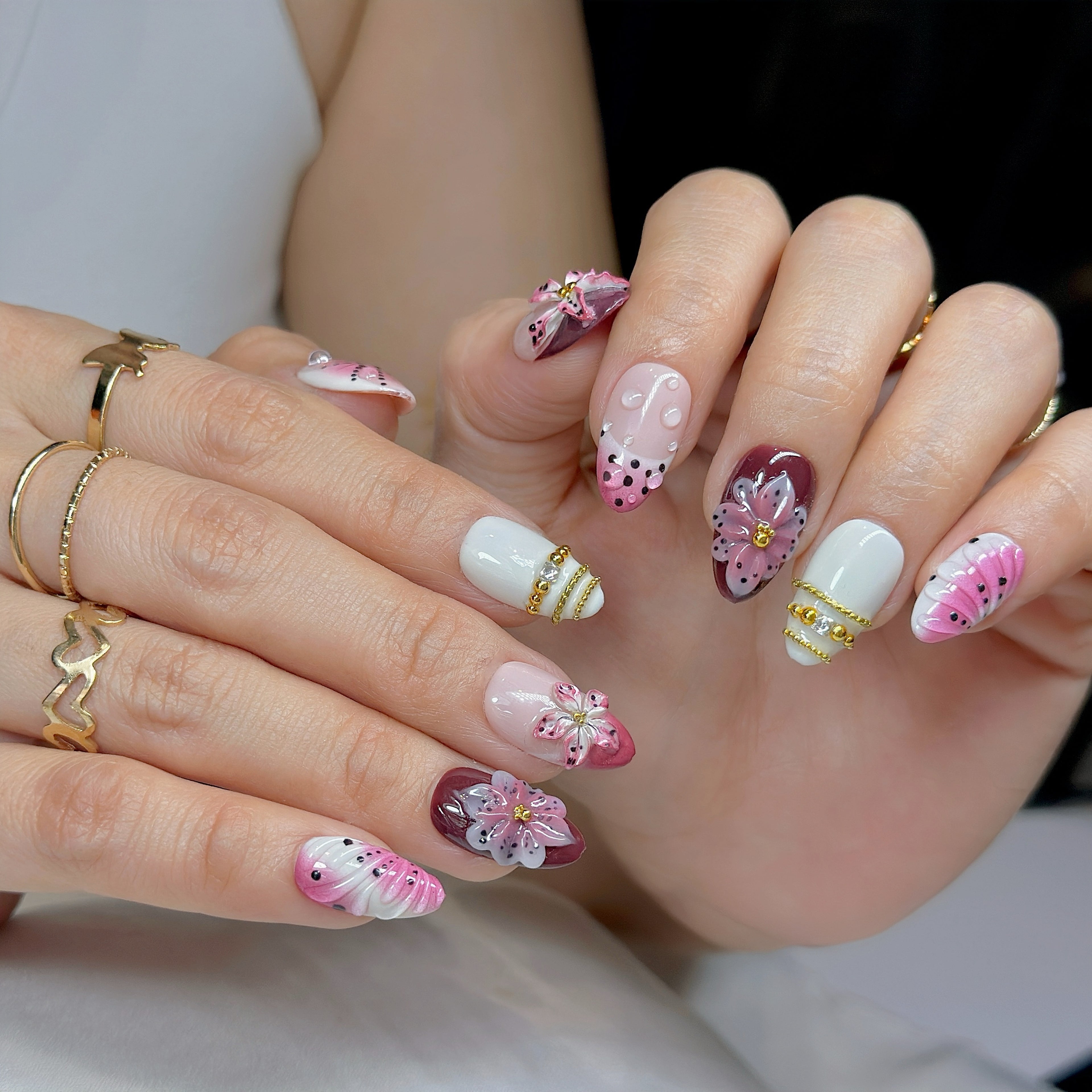 Dripping Flora Press-On Nails – Short Almond Pink & Red Set, 3D Flower Gel Design, Glossy Dew Drop Nails |  Reusable 20pcs Kit