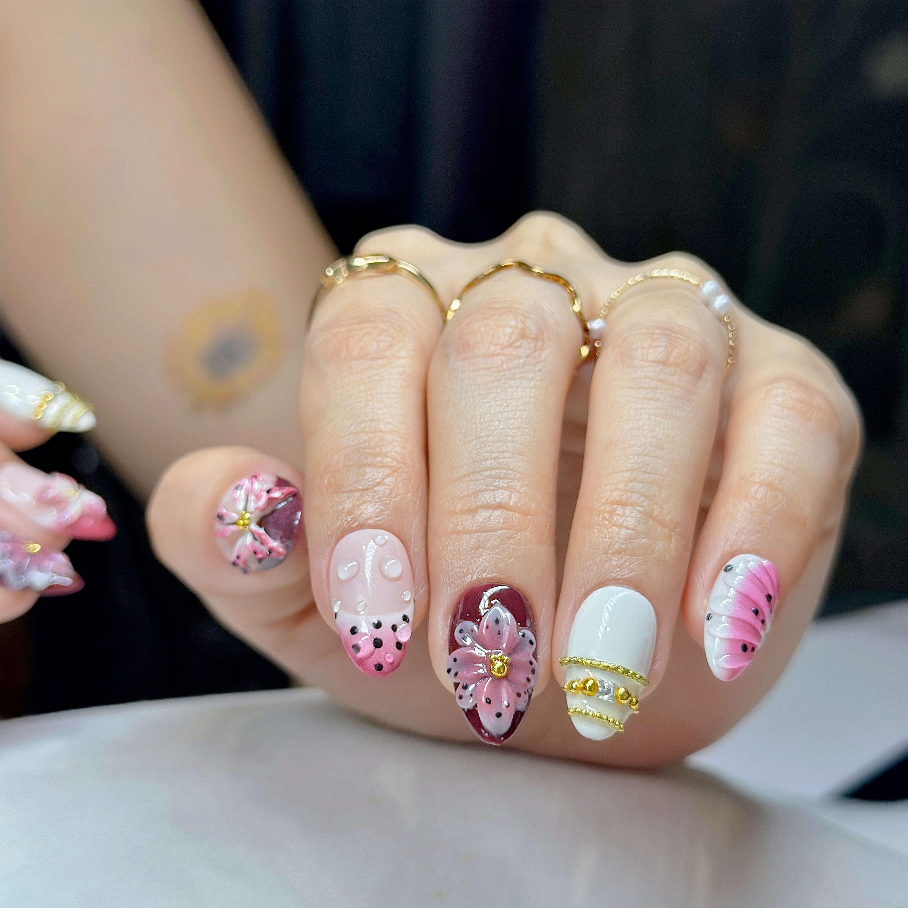 Dripping Flora Press-On Nails – Short Almond Pink & Red Set, 3D Flower Gel Design, Glossy Dew Drop Nails |  Reusable 20pcs Kit
