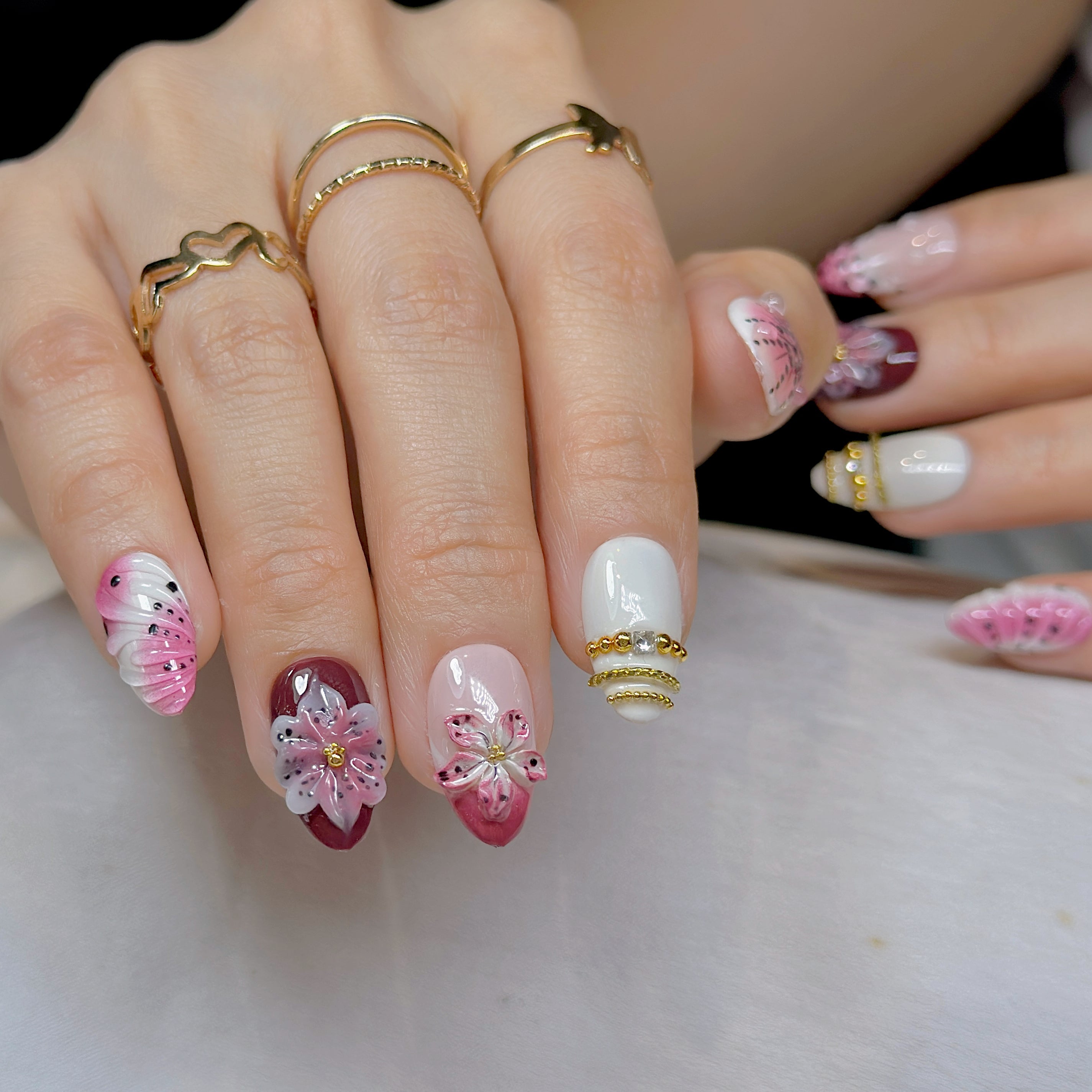 Dripping Flora Press-On Nails – Short Almond Pink & Red Set, 3D Flower Gel Design, Glossy Dew Drop Nails |  Reusable 20pcs Kit