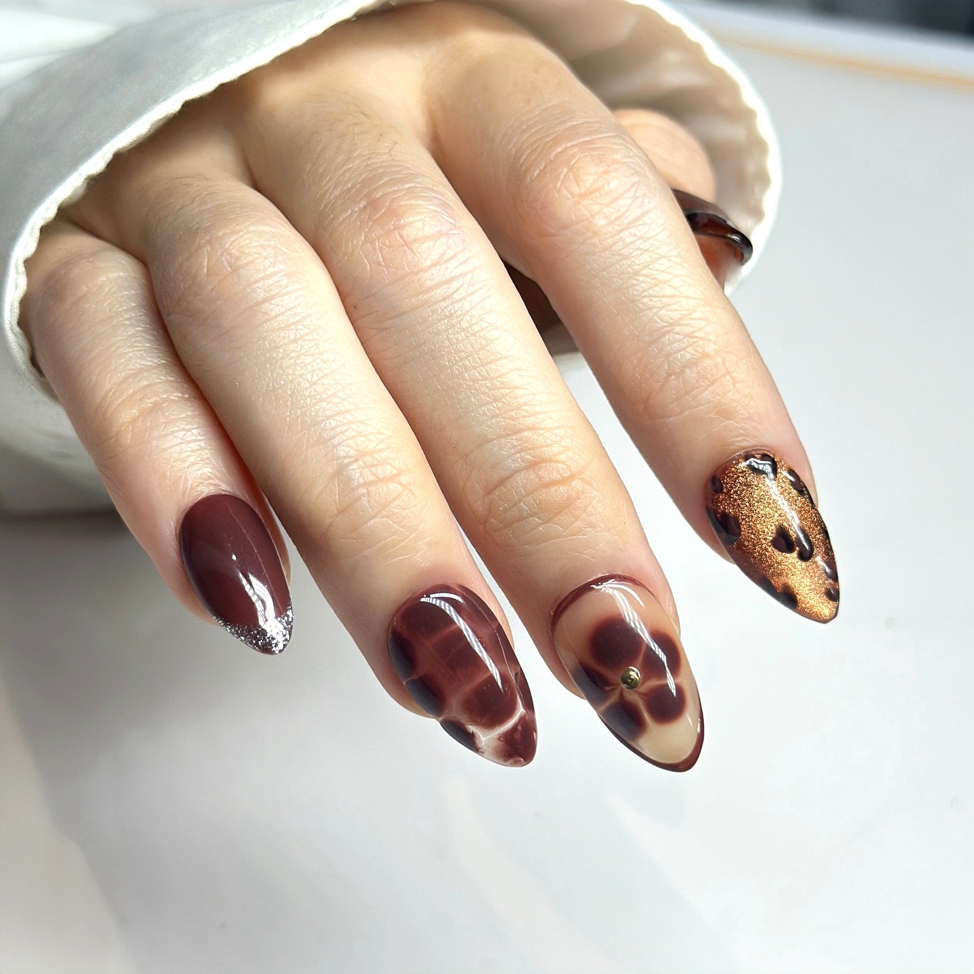Press-On Gel Nails Brown Short Almond – Hand-Painted Silver Glitter Freach Tips, 30-Piece 15 sizes Reusable Set