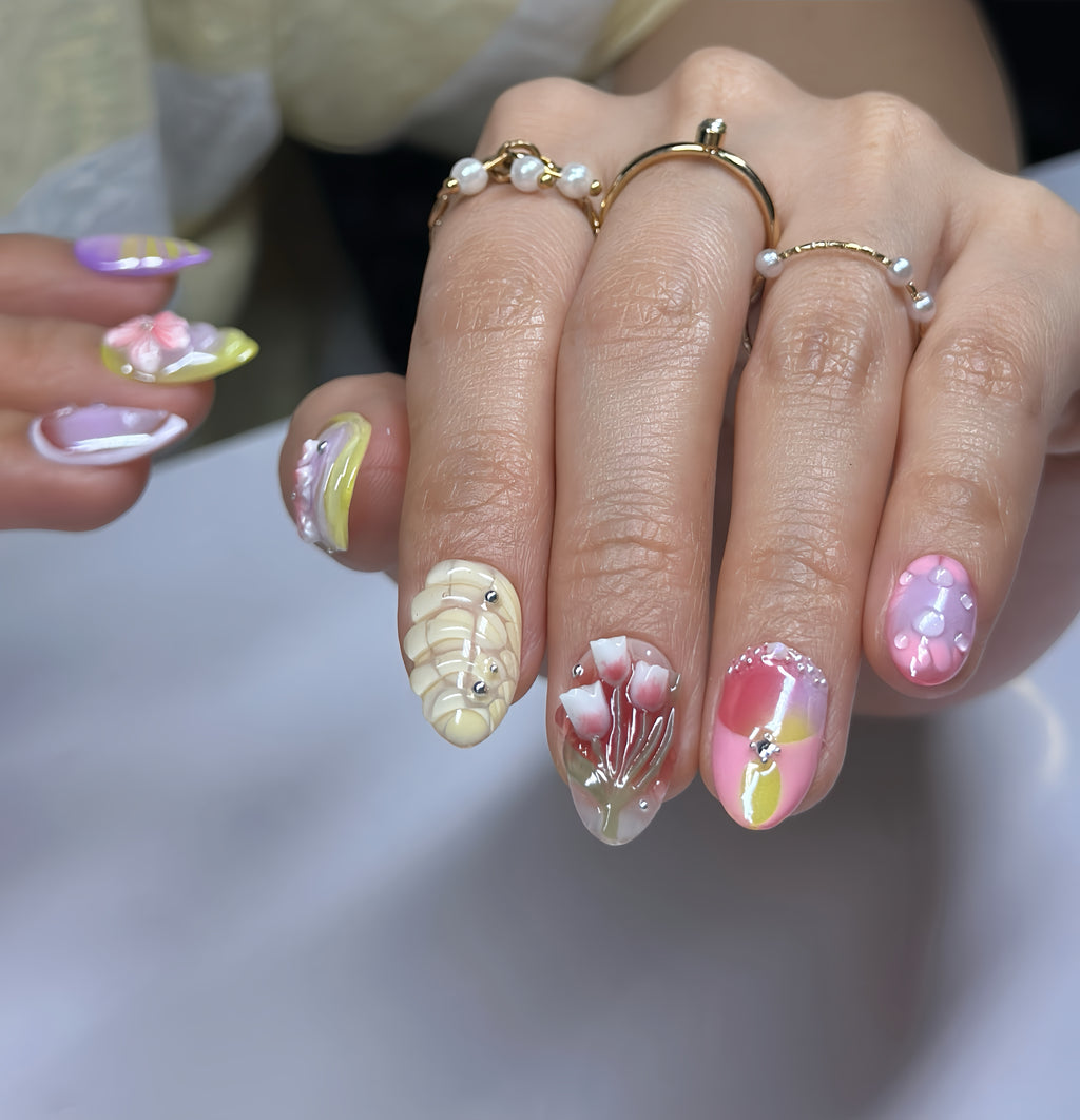 Tulip Dream Garden Press-On Nails – Short Almond Pastel Floral Set, 3D Flower Gel Design,Gradient Cute Nails | Hand-Painted, Reusable 20pcs Kit