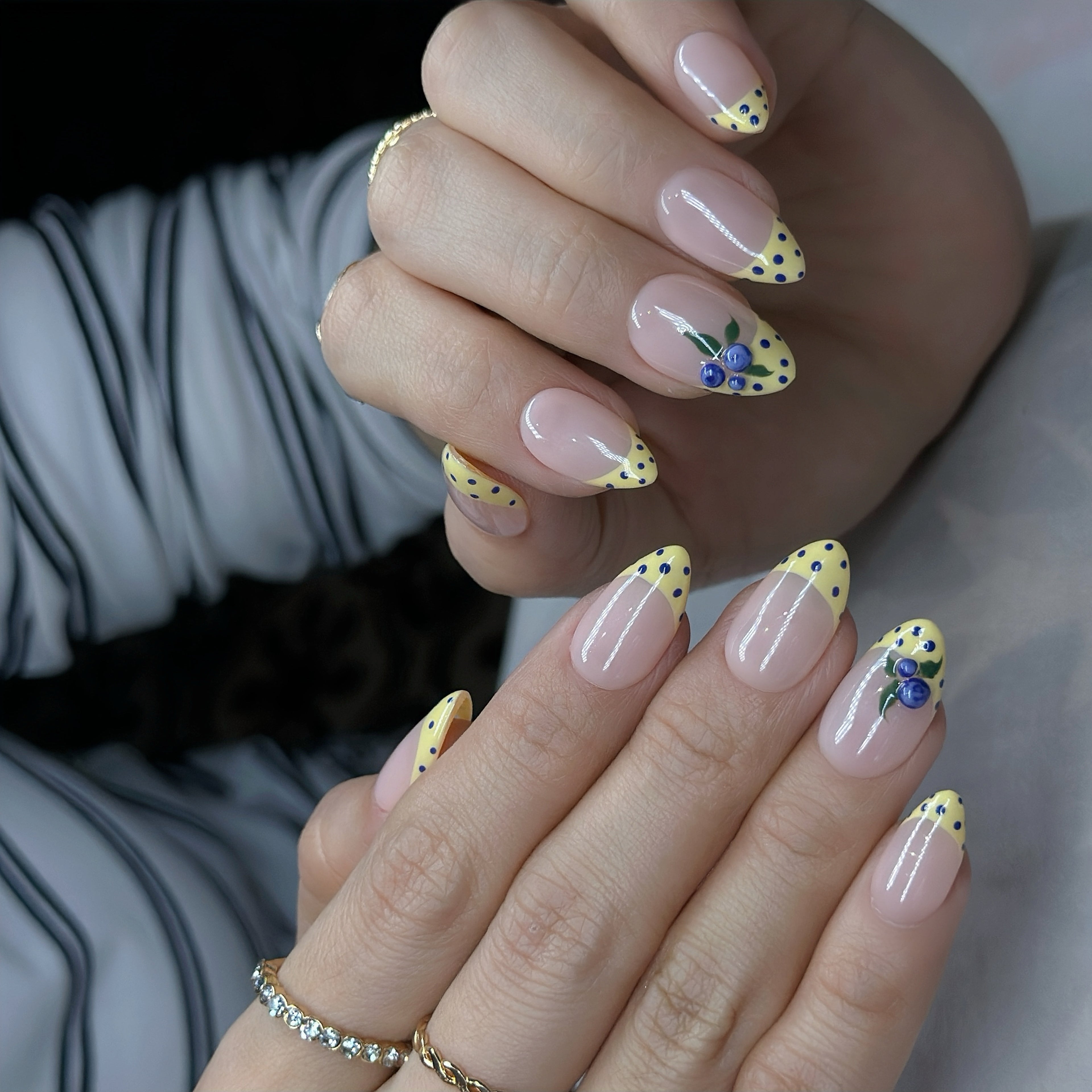 Hand-Painted Blueberry Nail Art | Short Almond French Tip Press-Ons | Summer Picnic Aesthetic| Hand-Painted Gel Reusable Set, 30 Nails, 15 Sizes