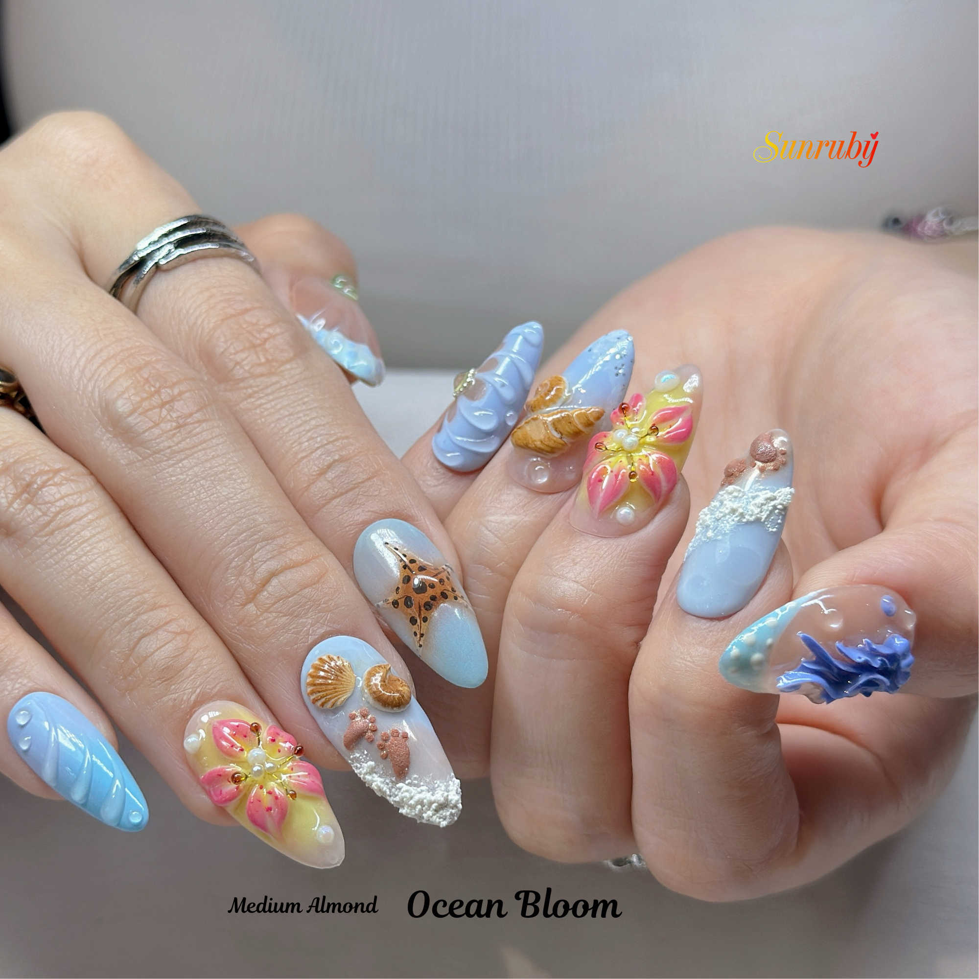 Ocean Bloom Press-On Nails – Medium Almond Sea Life Set, 3D Jellyfish, Shell & Starfish Design, Beach-Inspired Glossy Gel Nails |  Reusable 20pcs Kit