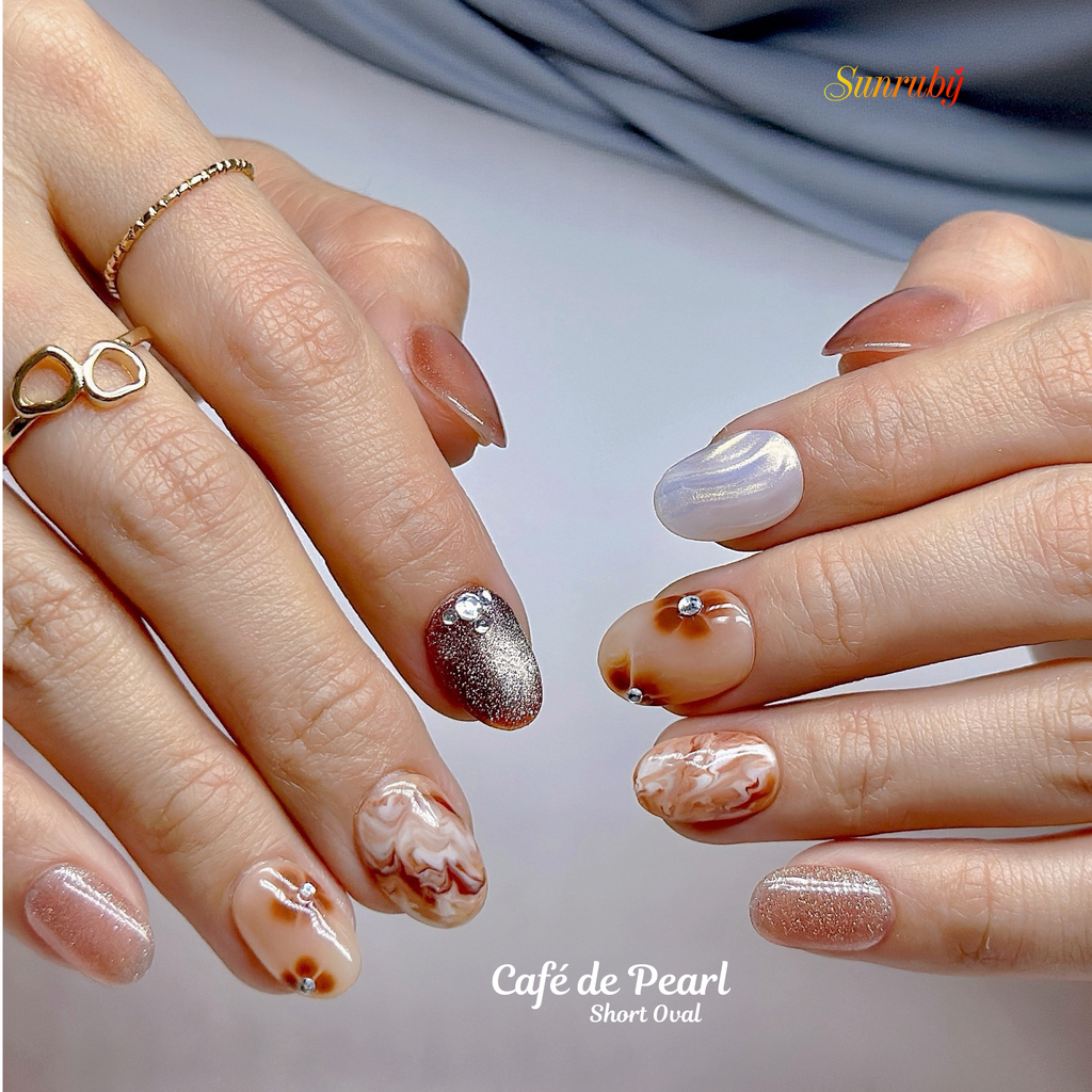 Café de Pearl – Short Oval Press-On Nails ☕✨ | Marble Swirl, Chrome Shimmer & Nude Brown Set| Hand-Painted Gel Reusable Set, 30 Nails, 15 Sizes