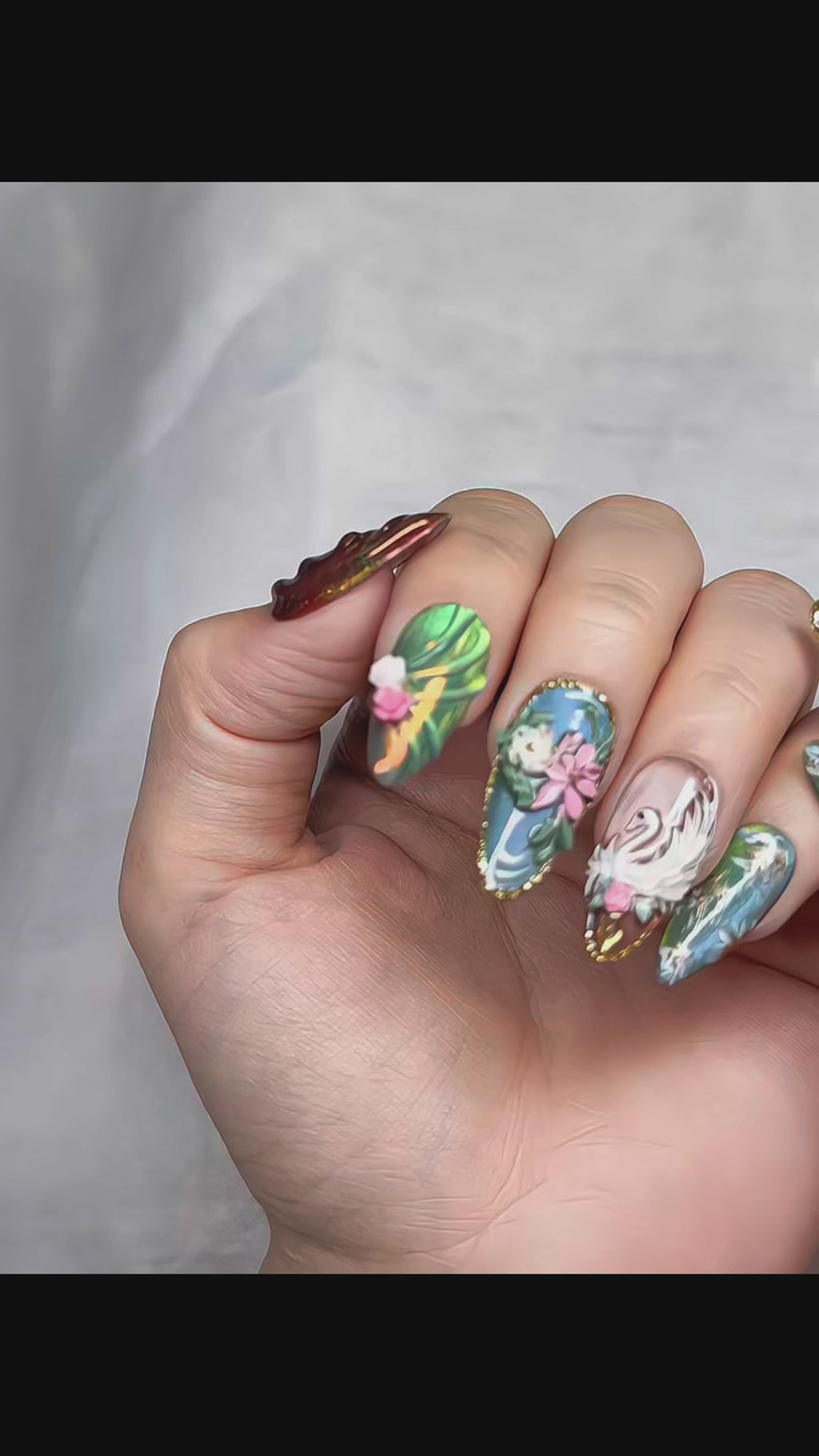 Swan Garden Press-On Nails – Medium Almond Green Chrome Set, 3D Floral & Swan Design, Luxury Nature-Inspired Glossy Nails |  Reusable 20pcs Kit