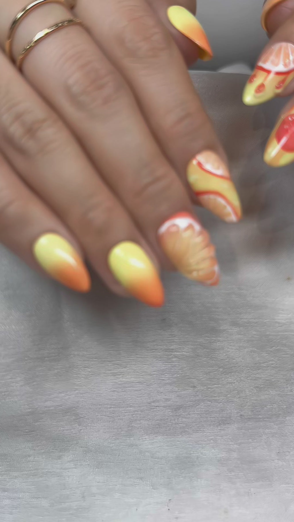 Zesty Slay 🍊 | Juicy 3D Orange & Citrus Ombré  | Short Almond –  30-Piece 15 sizes Reusable Set