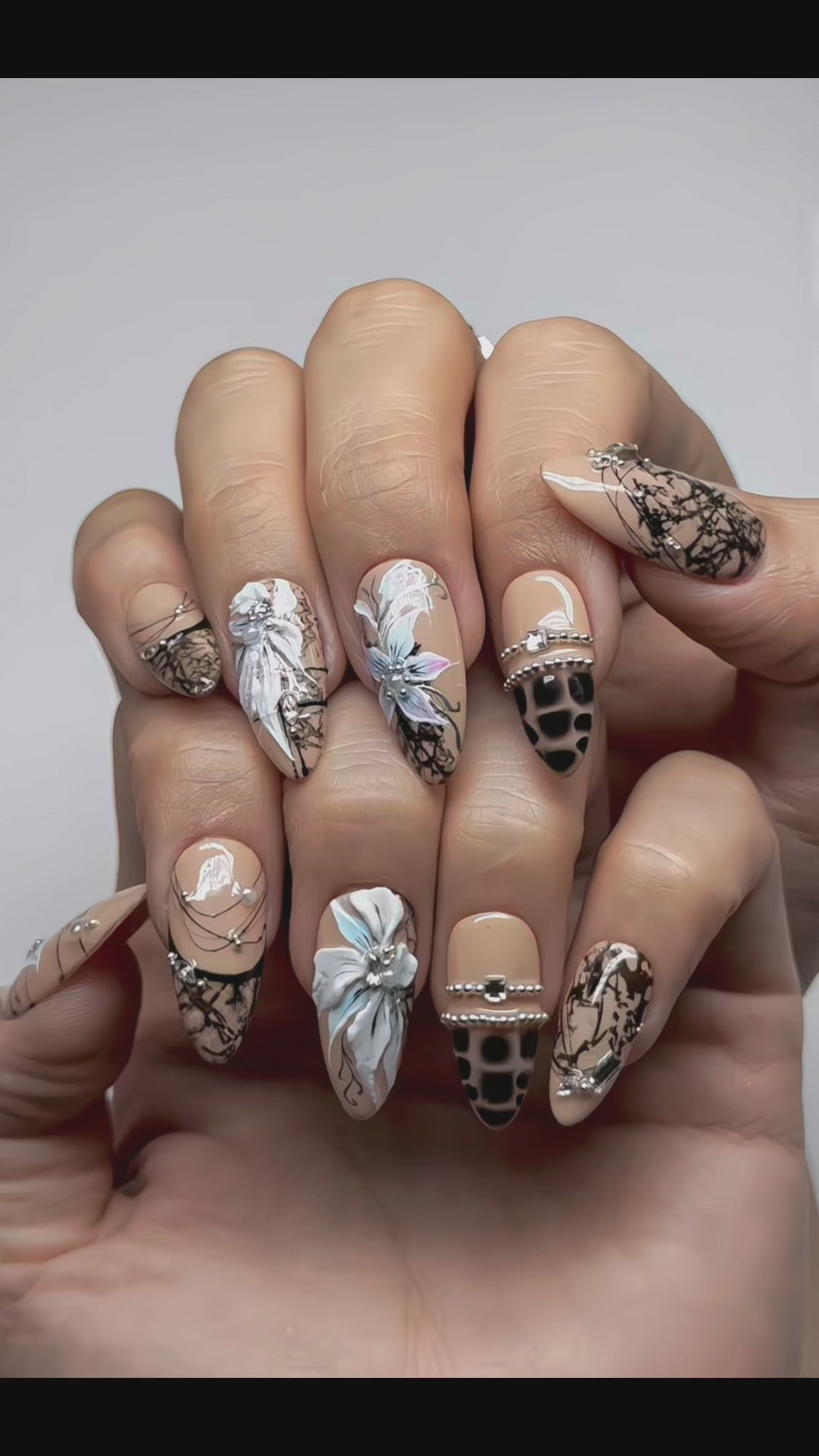 Press On Nails – Medium Almond Black Lace Floral Nail Art, Handmade Luxury Gothic Nails, Reusable Statement Nail Set | Reusable 20pcs Kit