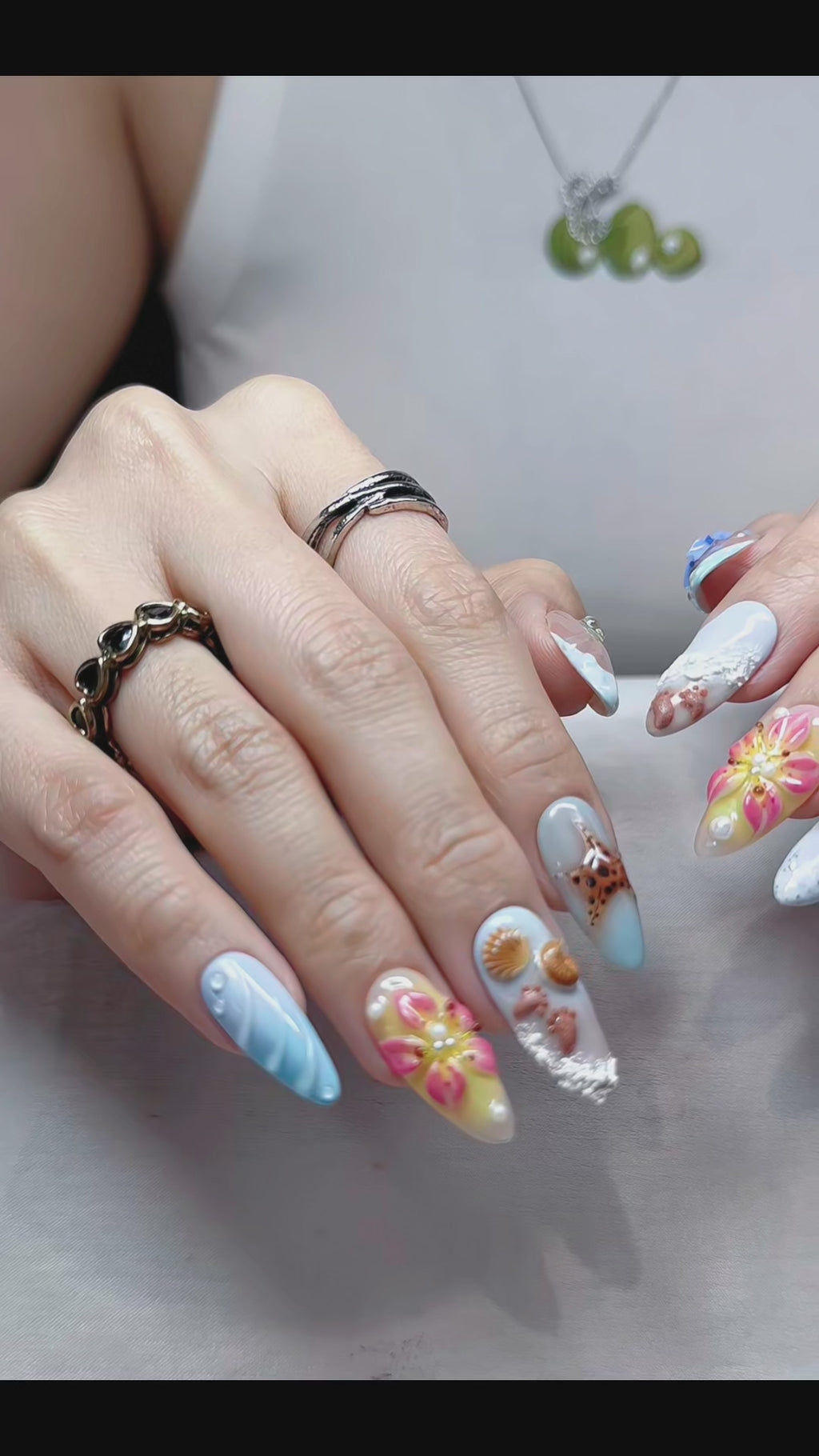 Ocean Bloom Press-On Nails – Medium Almond Sea Life Set, 3D Jellyfish, Shell & Starfish Design, Beach-Inspired Glossy Gel Nails |  Reusable 20pcs Kit