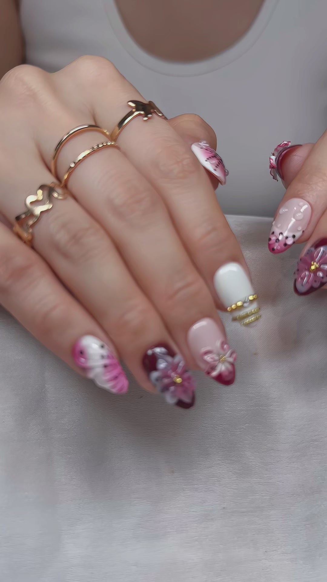 Dripping Flora Press-On Nails – Short Almond Pink & Red Set, 3D Flower Gel Design, Glossy Dew Drop Nails |  Reusable 20pcs Kit