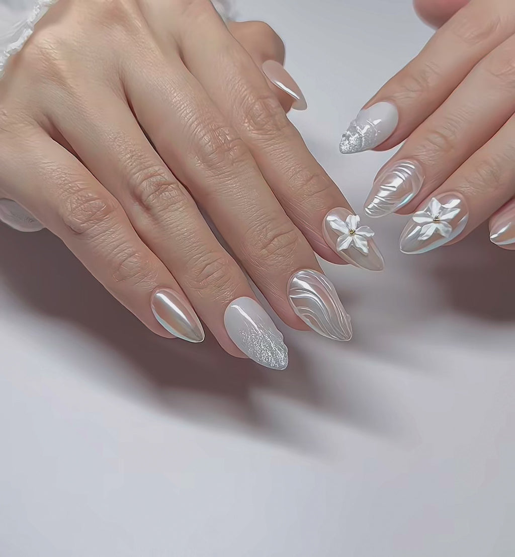 White Floral Press-On Nails | Short Almond Pearl Bridal Nails with 3D Flower – Hand-Painted Gel Reusable Set (30 Nails, 15 Sizes)